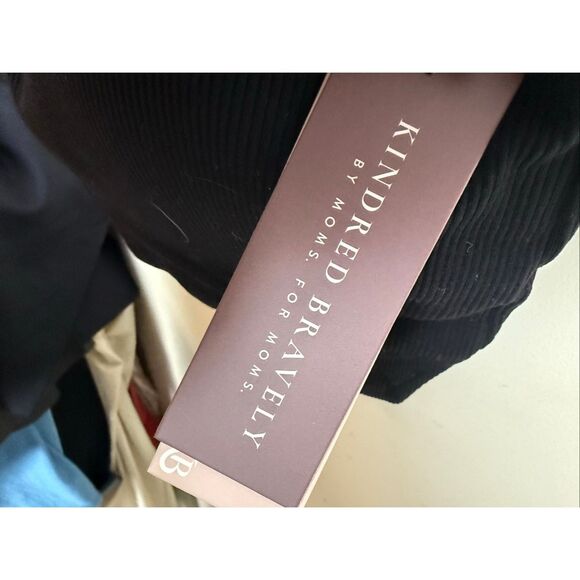 2-Kindred Bravely Sublime Nursing Bra, Wireless Adjustable Crossover, Maternity - Picture 2 of 5